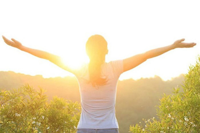 Phơi nắng trong 15 phút mỗi ngày vào buổi sáng giúp ngăn ngừa ung thư